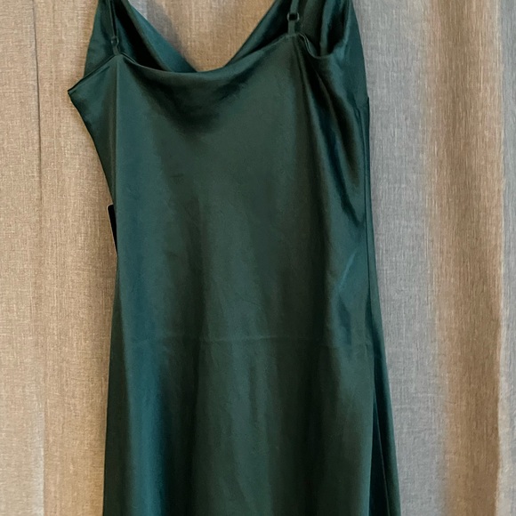 Express new dress - Picture 12 of 14